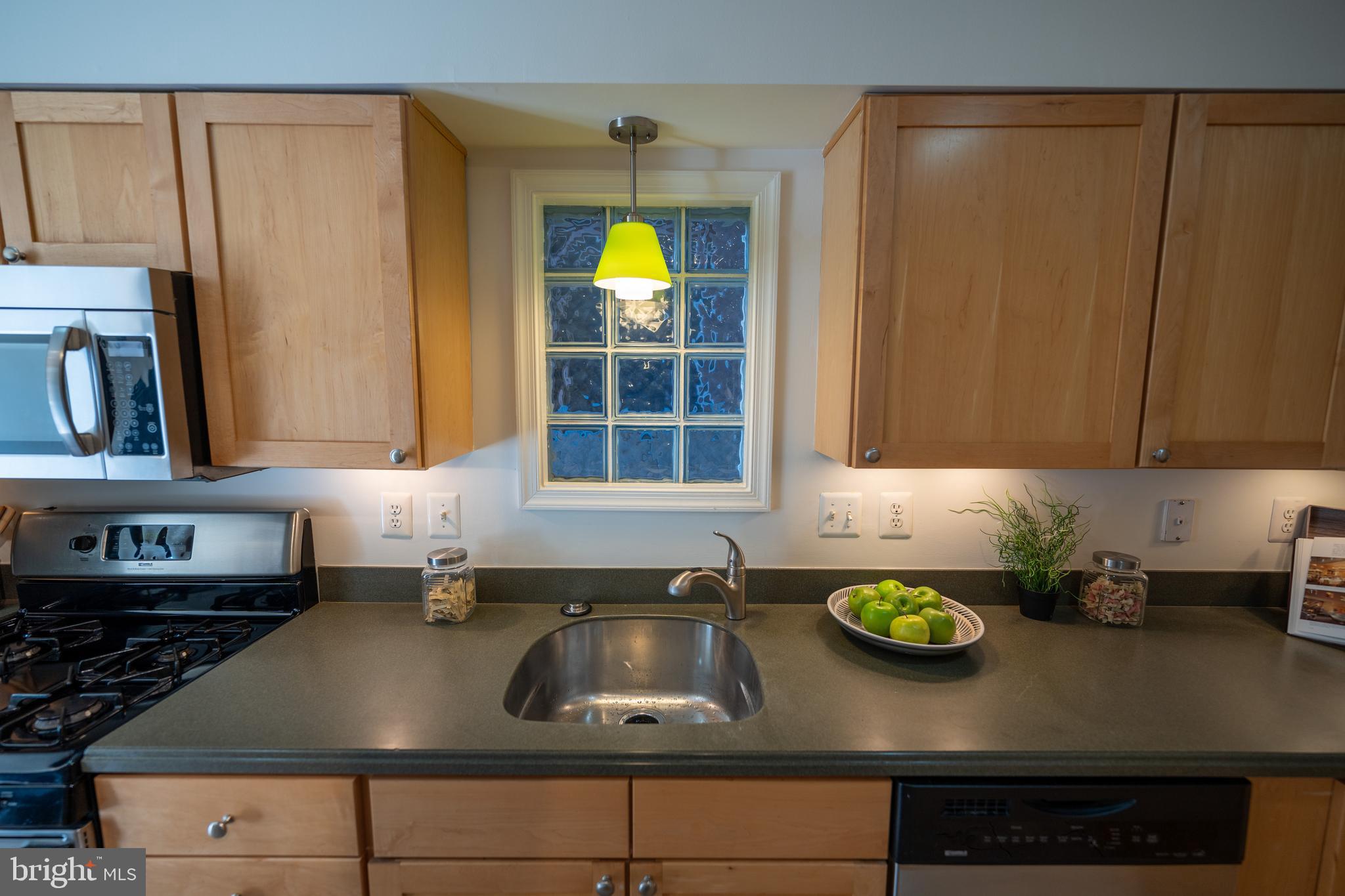 1229 Riverside Avenue Baltimore, MD 21230 - Photo 26 of 81