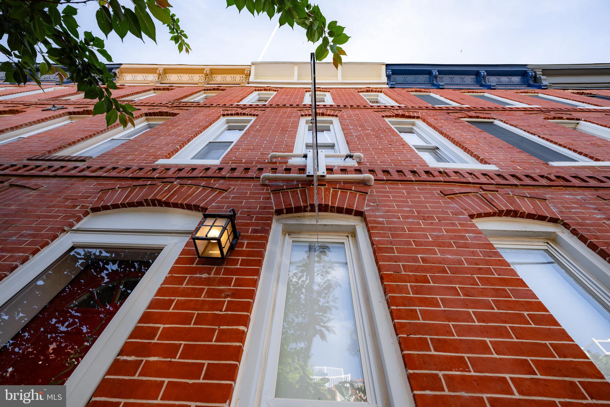1229 Riverside Avenue Baltimore, MD 21230 - Photo 3 of 81