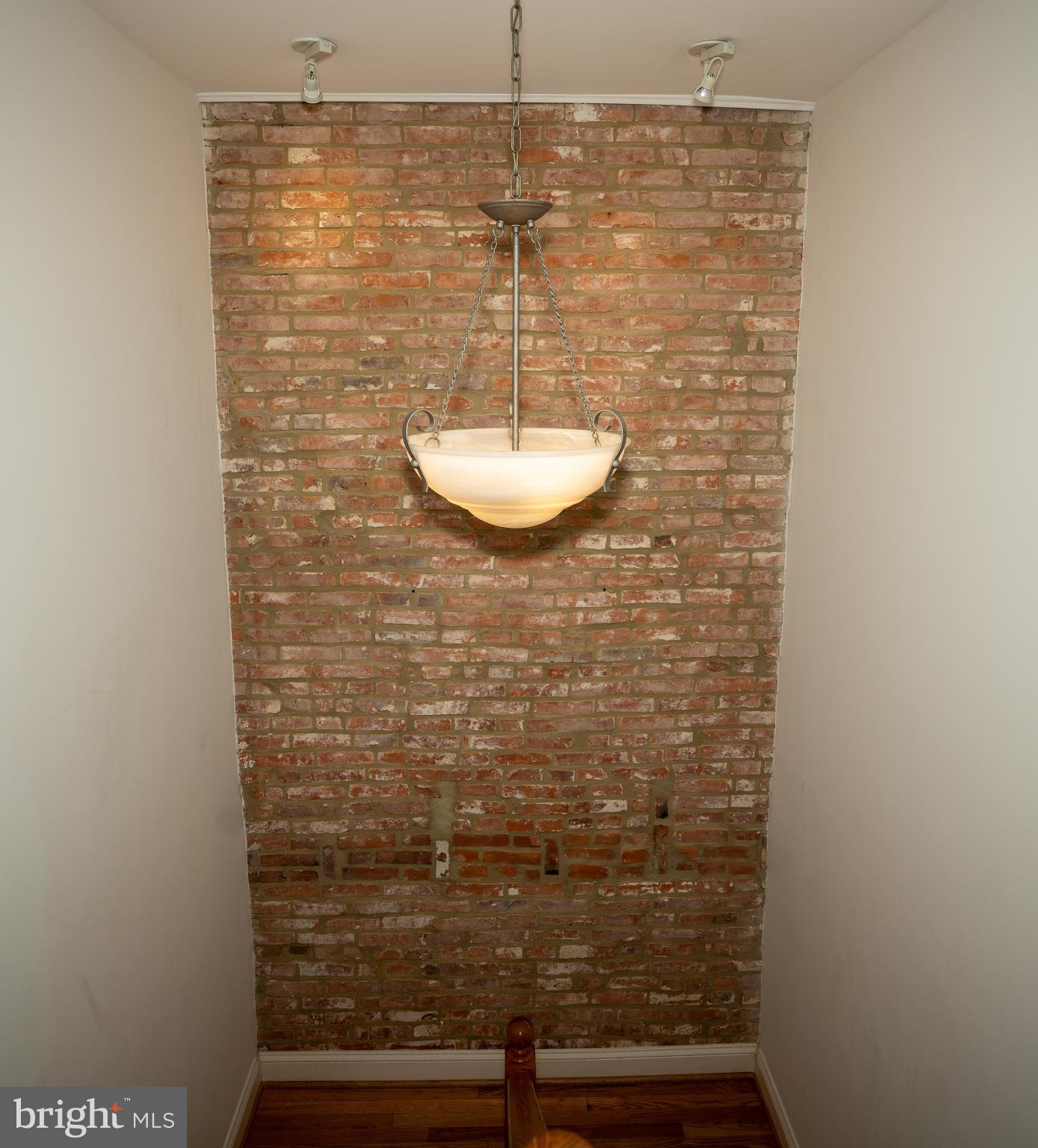 1229 Riverside Avenue Baltimore, MD 21230 - Photo 45 of 81 Lots of accents throughout