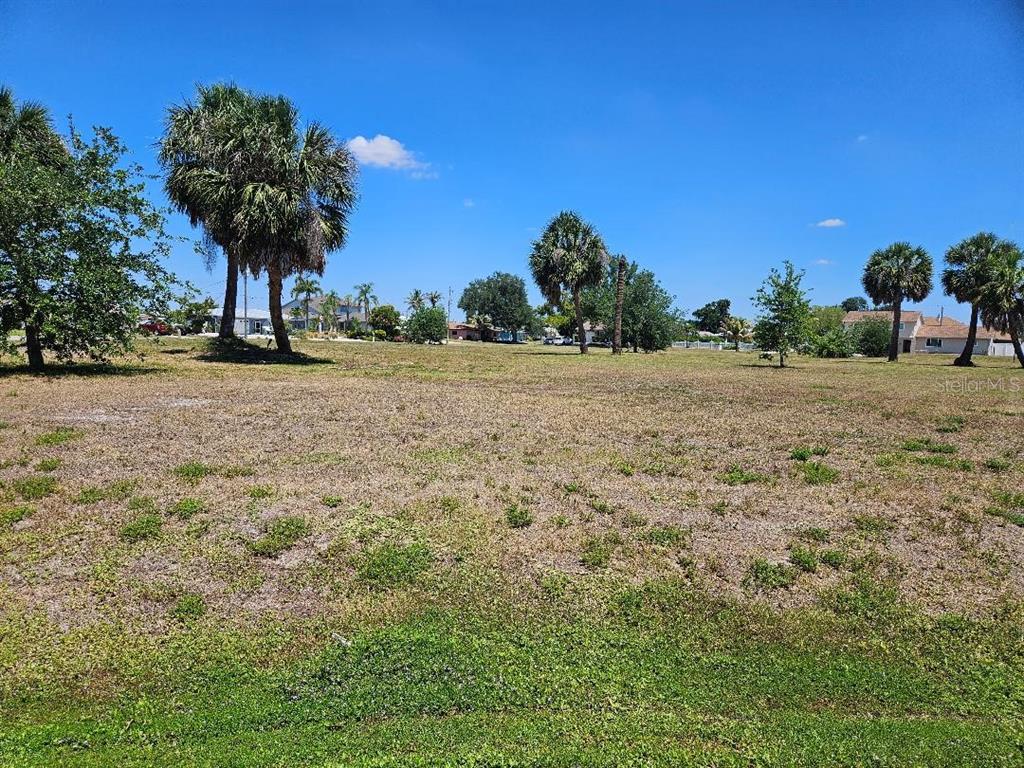 355 Spring Lake Boulevard Northwest Port Charlotte, FL 33952 - Photo 36 of 43