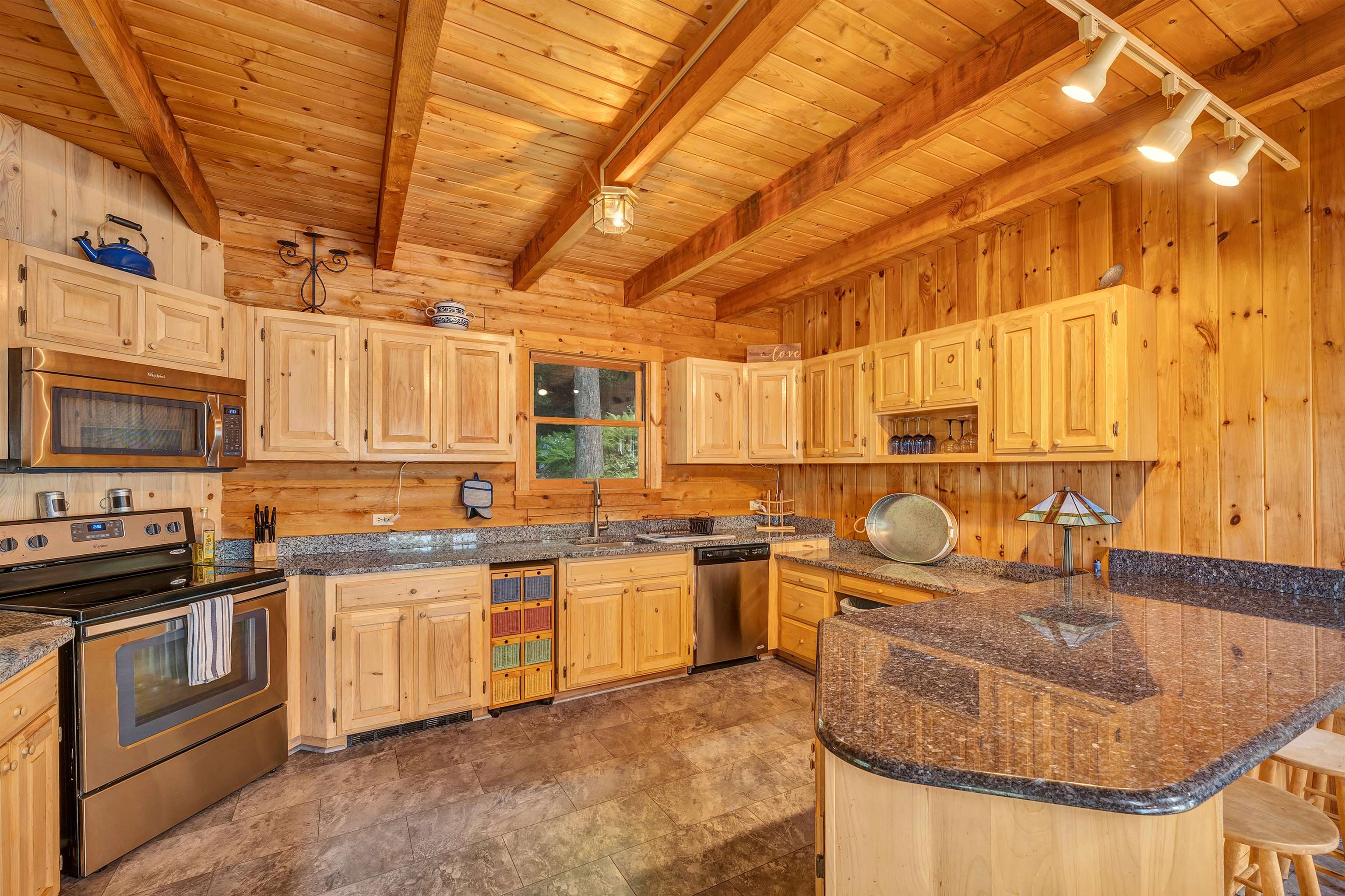 838 Rattlesnake Island Alton, NH 03810 - Photo 4 of 39 Gallery Image 4
