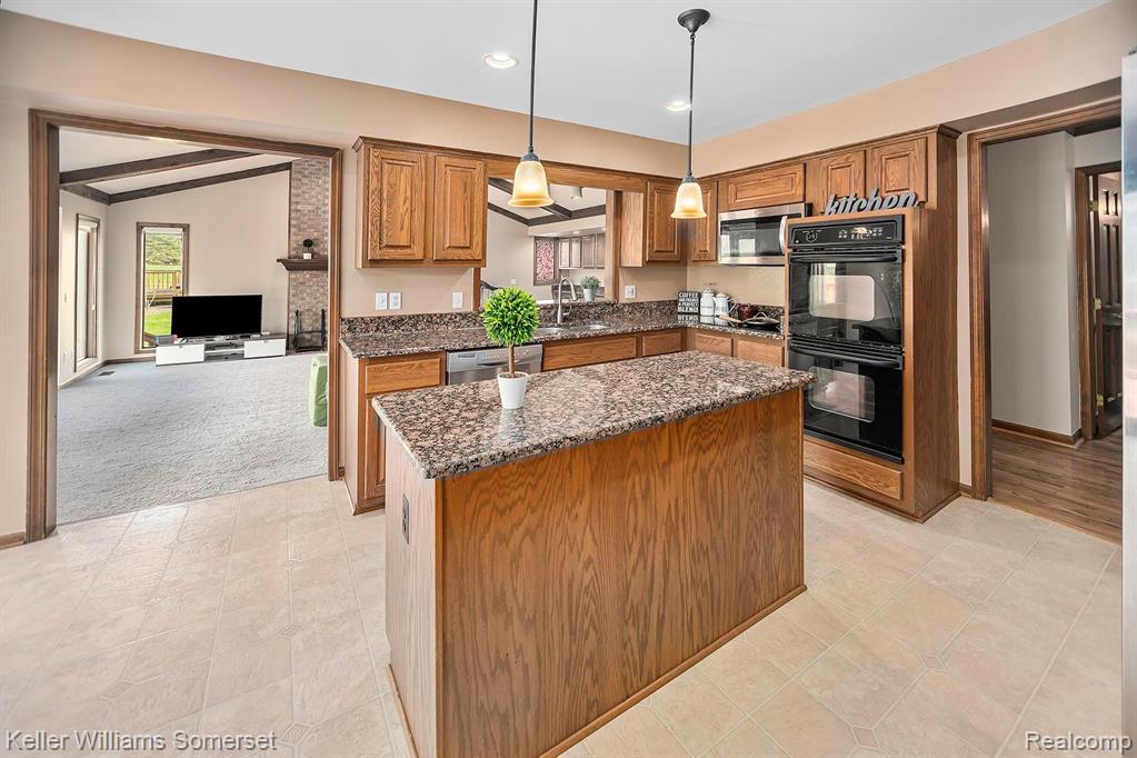 3180 Summit Ridge Drive Rochester Hills, MI 48306 - Photo 12 of 35