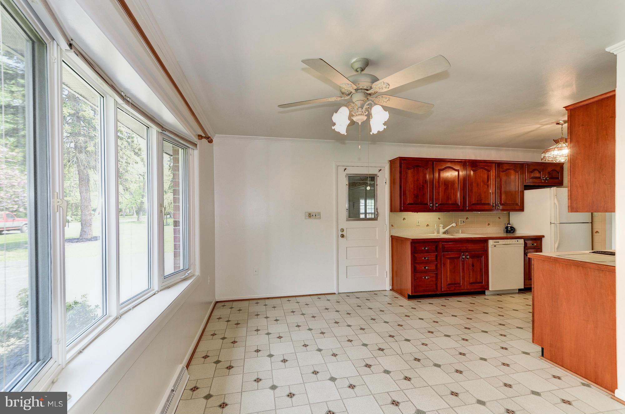 308 Beaumont Road Silver Spring, MD 20904 - Photo 10 of 30 Kitchen