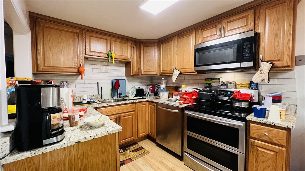 43 Jacqueline Road, Unit 1 Waltham, MA 02452 - Photo 6 of 16