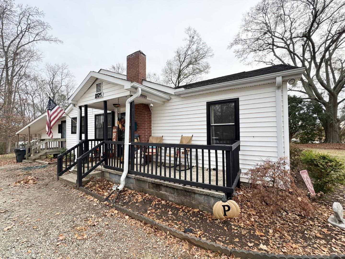 1725 West Georgia Road Woodruff, SC 29388 - Photo 2 of 36 Gallery Image 2