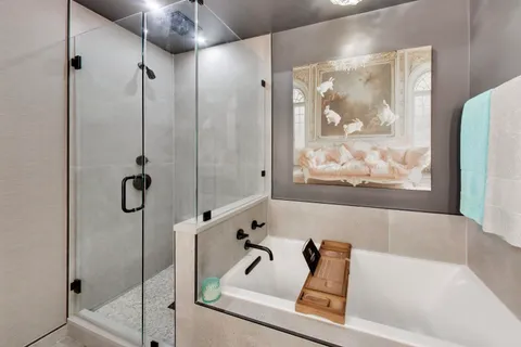 $874,900 | 511 North Peoria Street, Chicago, IL 60642