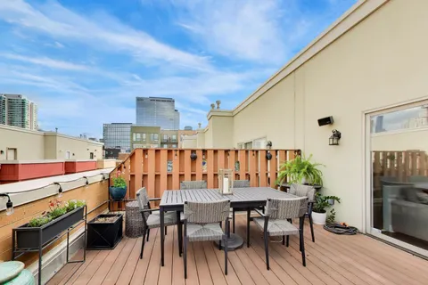 $874,900 | 511 North Peoria Street, Chicago, IL 60642