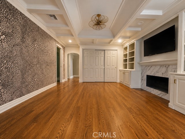 950 Hampton Road Arcadia, CA 91006 - Photo 3 of 6