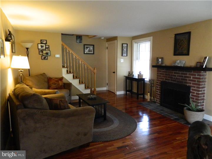 3624 Stoudts Ferry Bridge Road Reading, PA 19605 - Photo 4 of 20