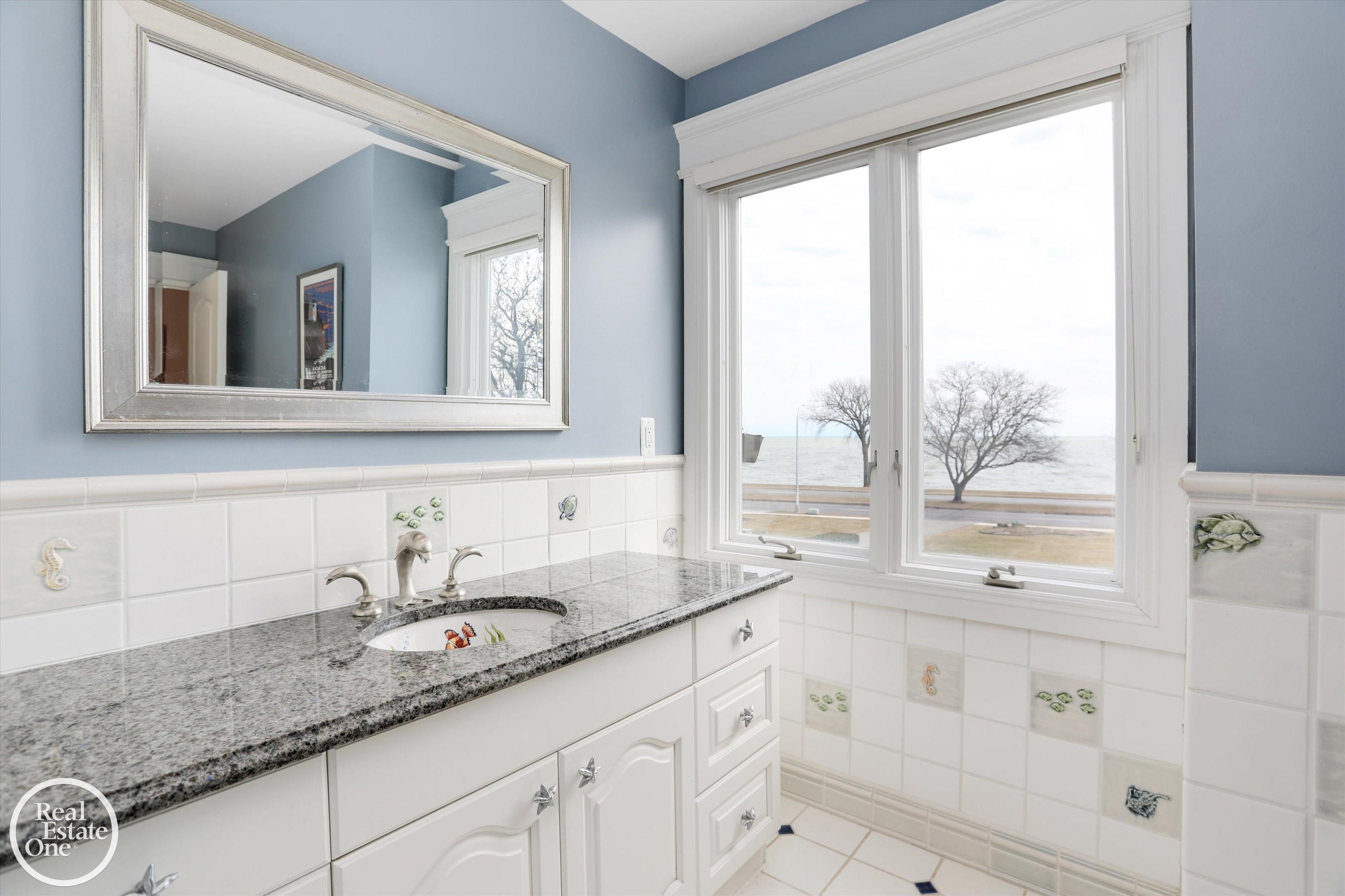 583 Lake Shore Road Grosse Pointe Shores, MI 48236 - Photo 50 of 92