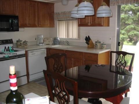 32965 Cedar Ridge Court Warren, MI 48093 - Photo 8 of 11 248541-7.JPG