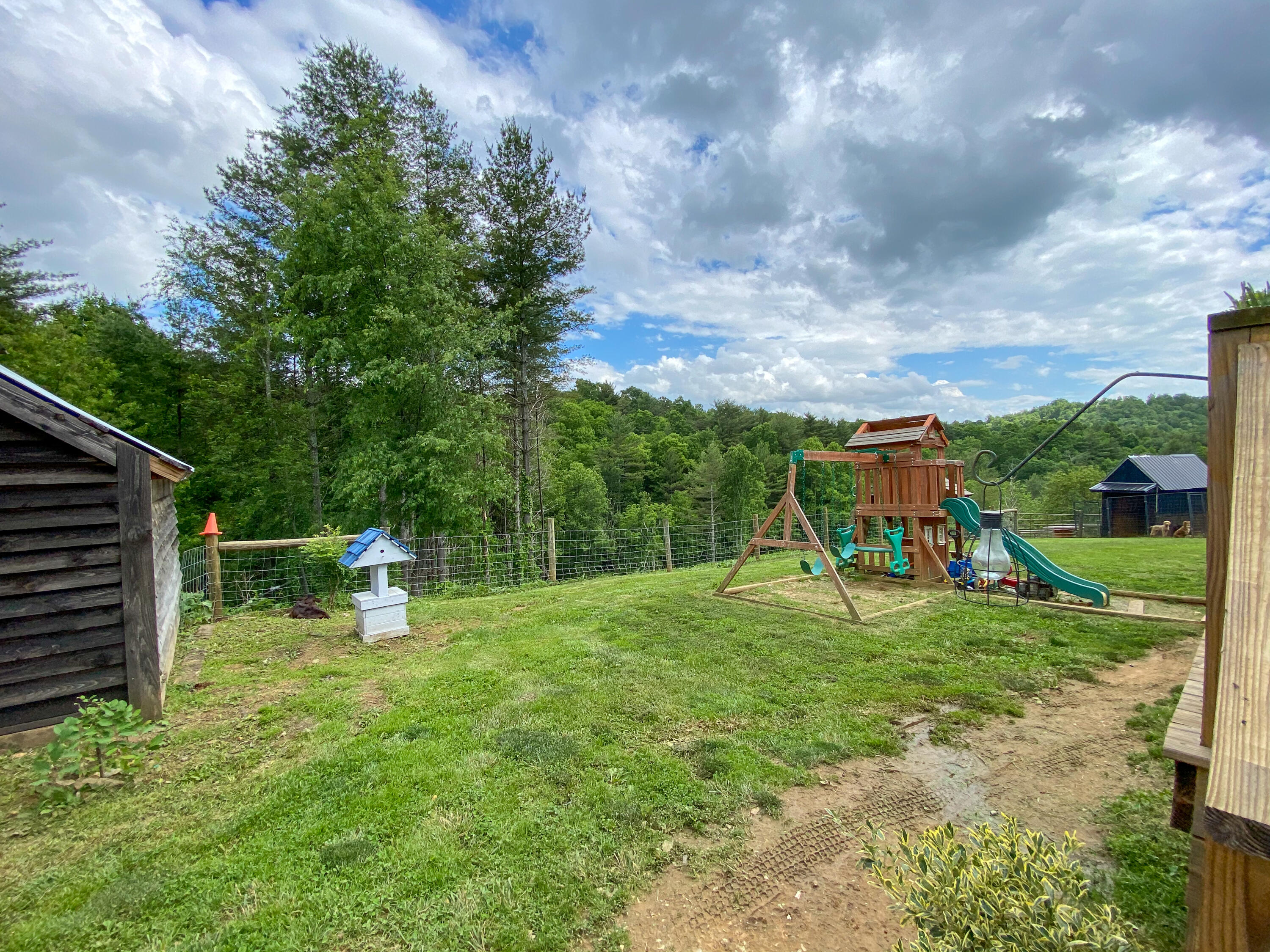 348 Hall Hollow Road Northeast Floyd, VA 24091 - Photo 5 of 34 5