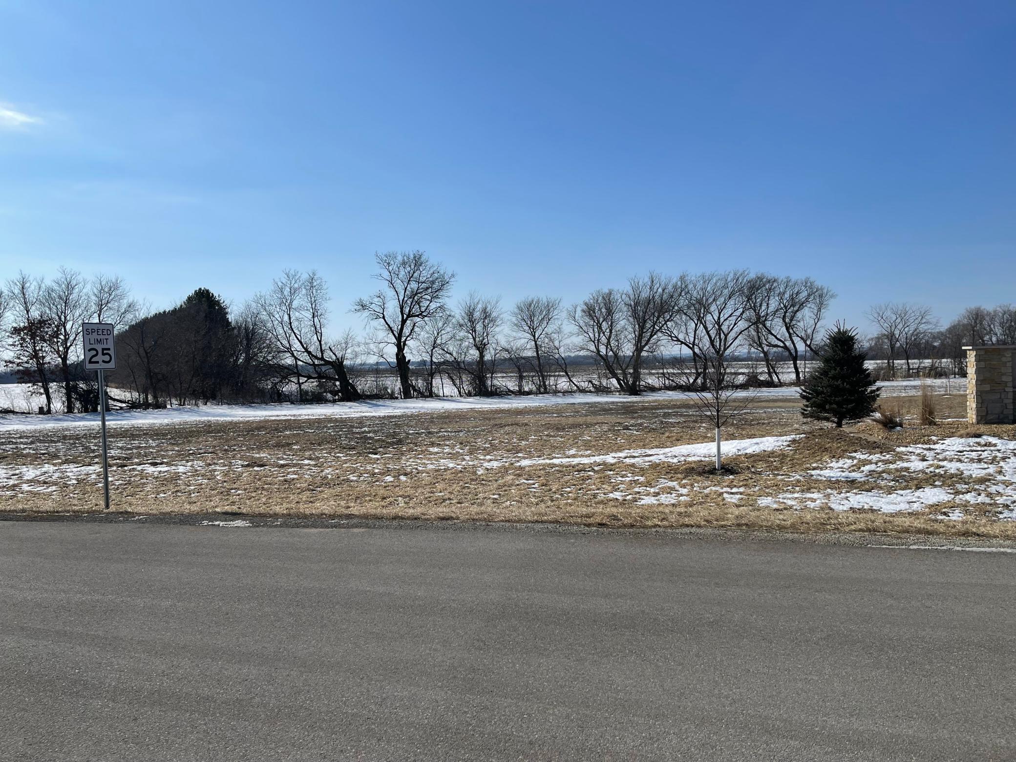 2961 Glenwood Road Southwest Rochester, MN 55902 - Photo 3 of 5