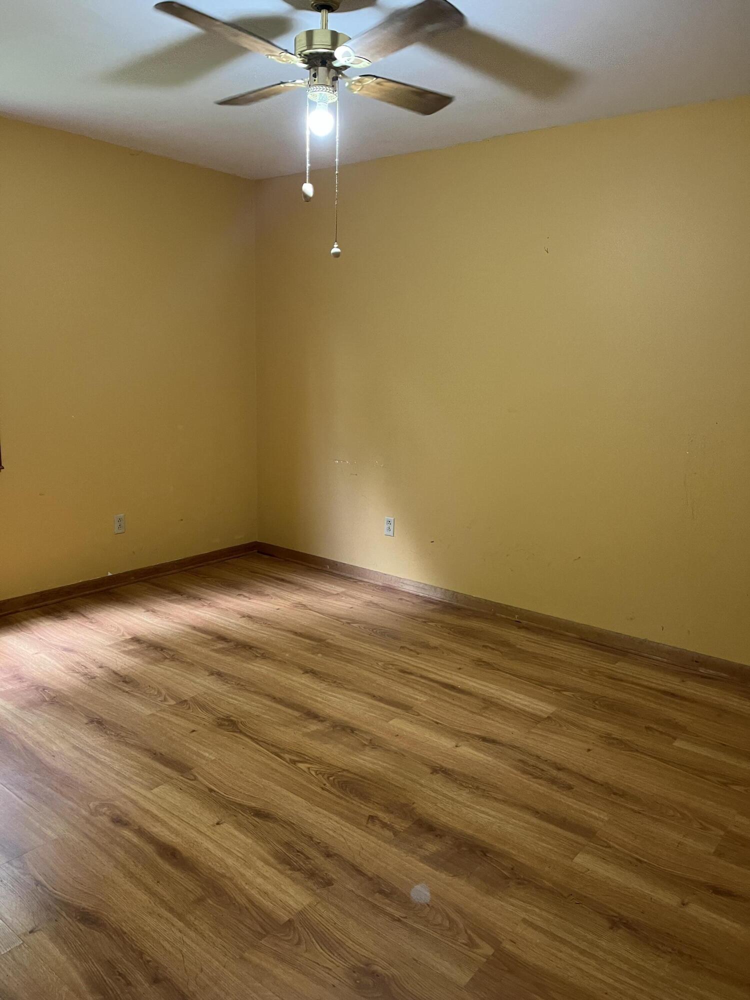 5212 McCahill Road Chattanooga, TN 37415 - Photo 13 of 16 IMG_0188
