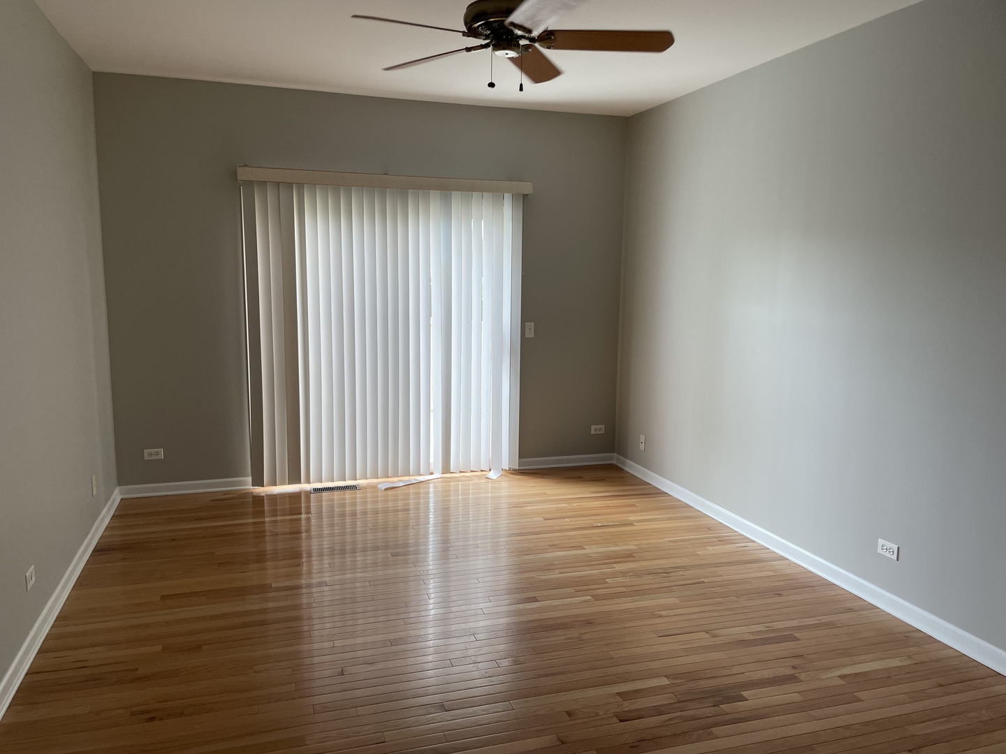325 Ridge Road North Aurora, IL 60542 - Photo 18 of 30
