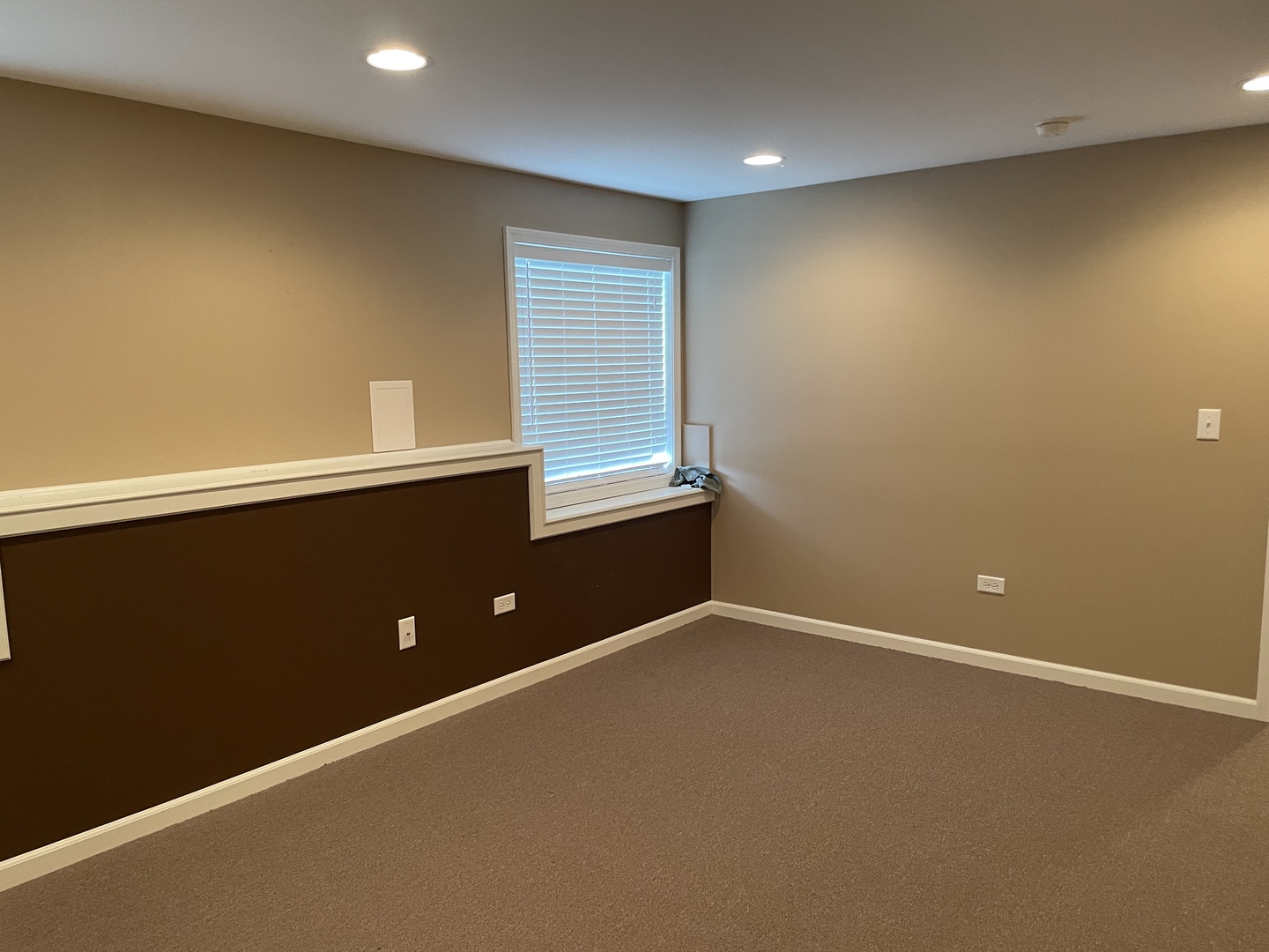 325 Ridge Road North Aurora, IL 60542 - Photo 26 of 30