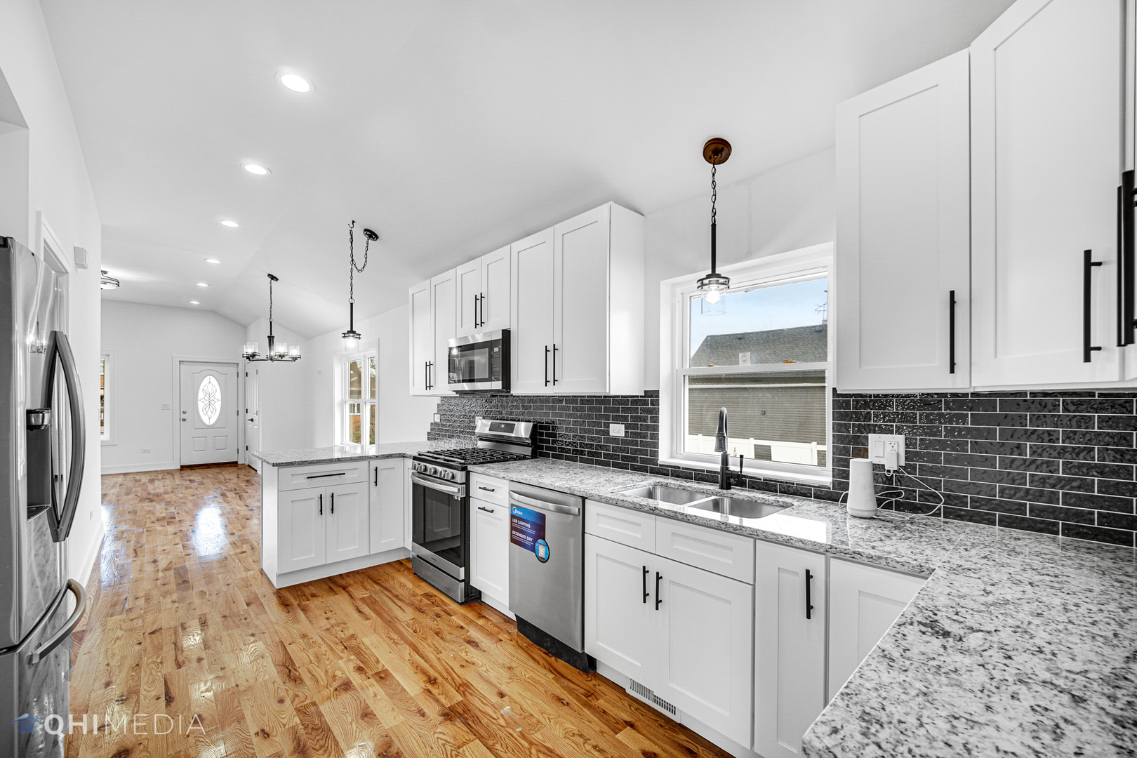 3609 West Marquette Road Chicago, IL 60629 - Photo 6 of 20 Gallery Image 6