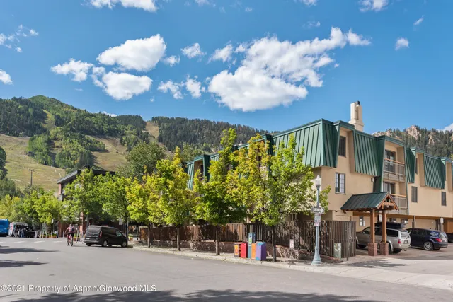 $12,000 | 630 East Cooper Avenue, Unit 4, Aspen, CO 81611