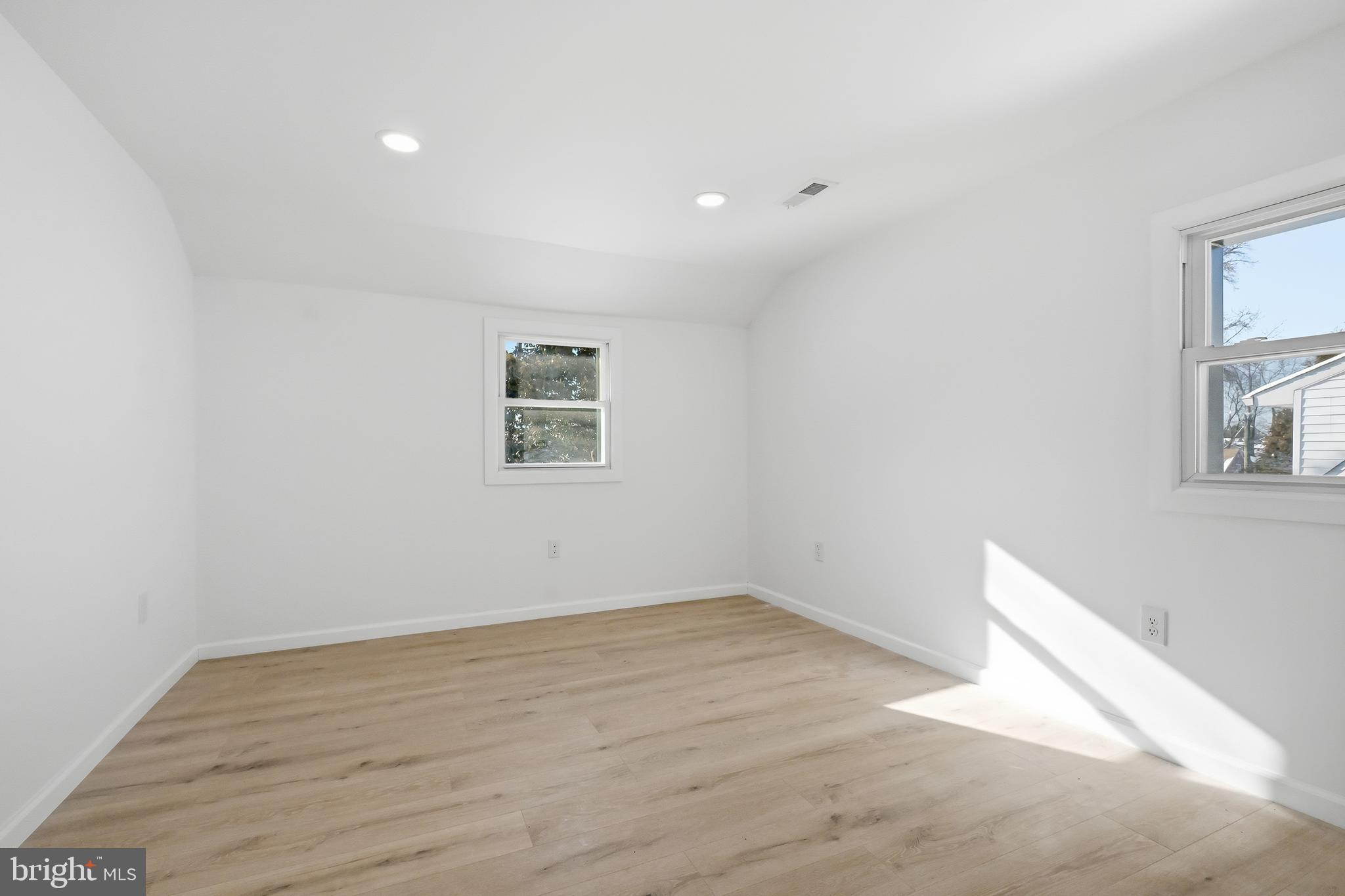 2323 Mole Road Secane, PA 19018 - Photo 22 of 25
