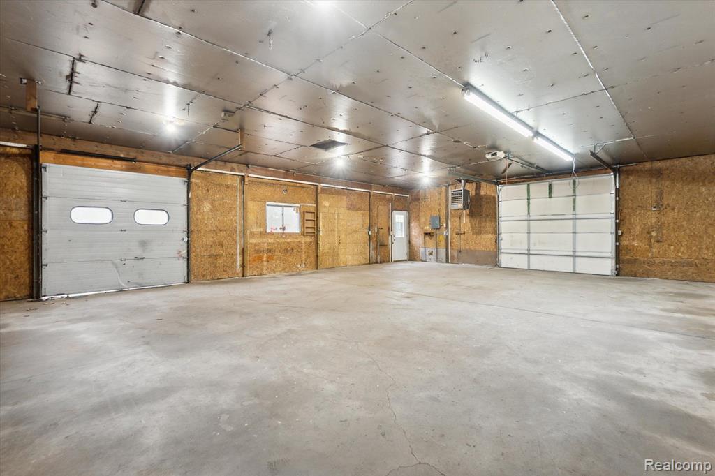 5483 Oleksyn Road Flint, MI 48504 - Photo 9 of 37