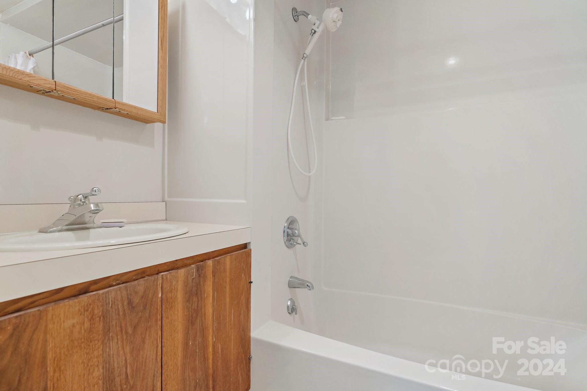 1085 Spillcorn Road Marshall, NC 28753 - Photo 15 of 48 Gallery Image 15