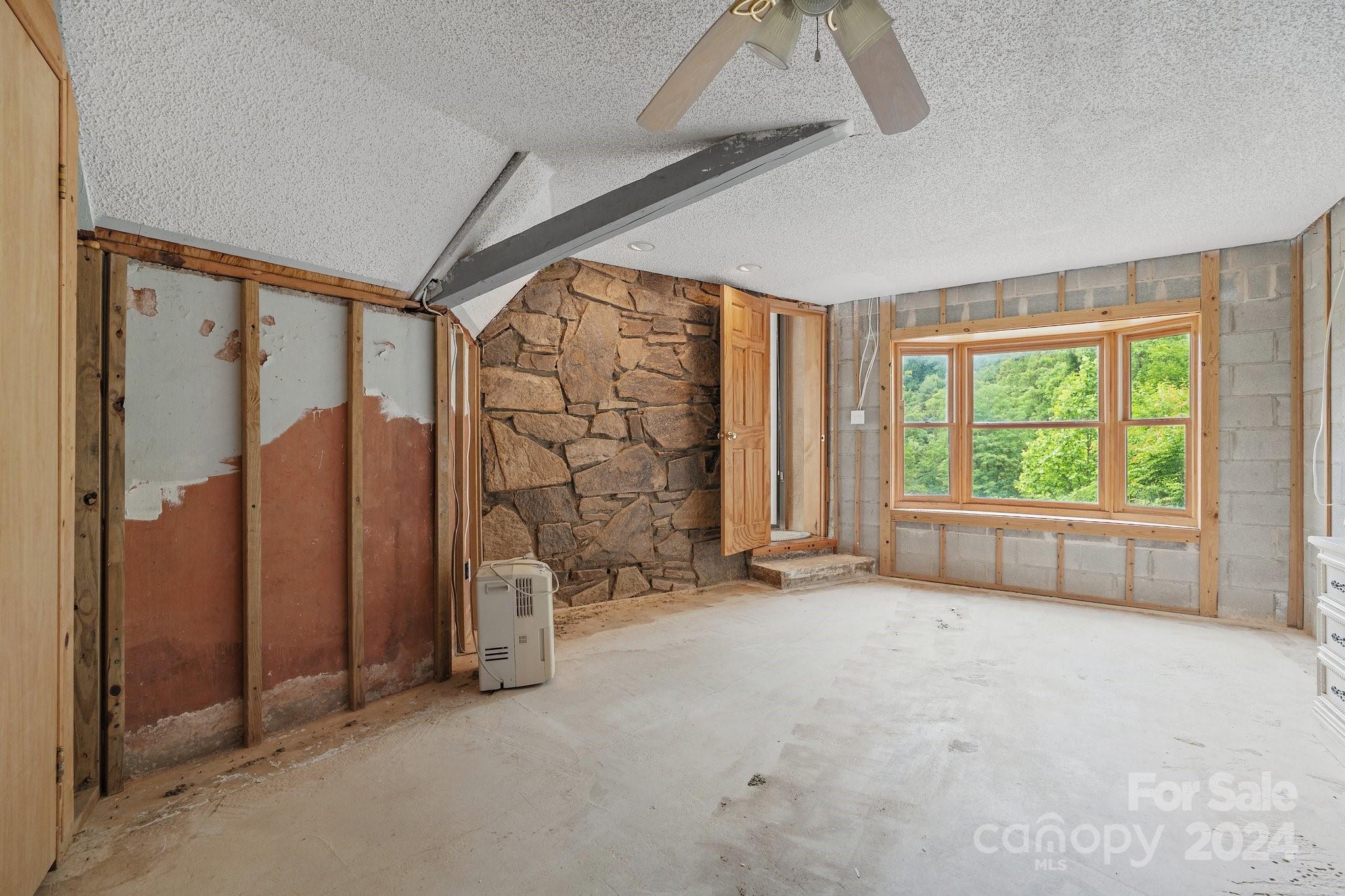 1085 Spillcorn Road Marshall, NC 28753 - Photo 27 of 48 Gallery Image 27