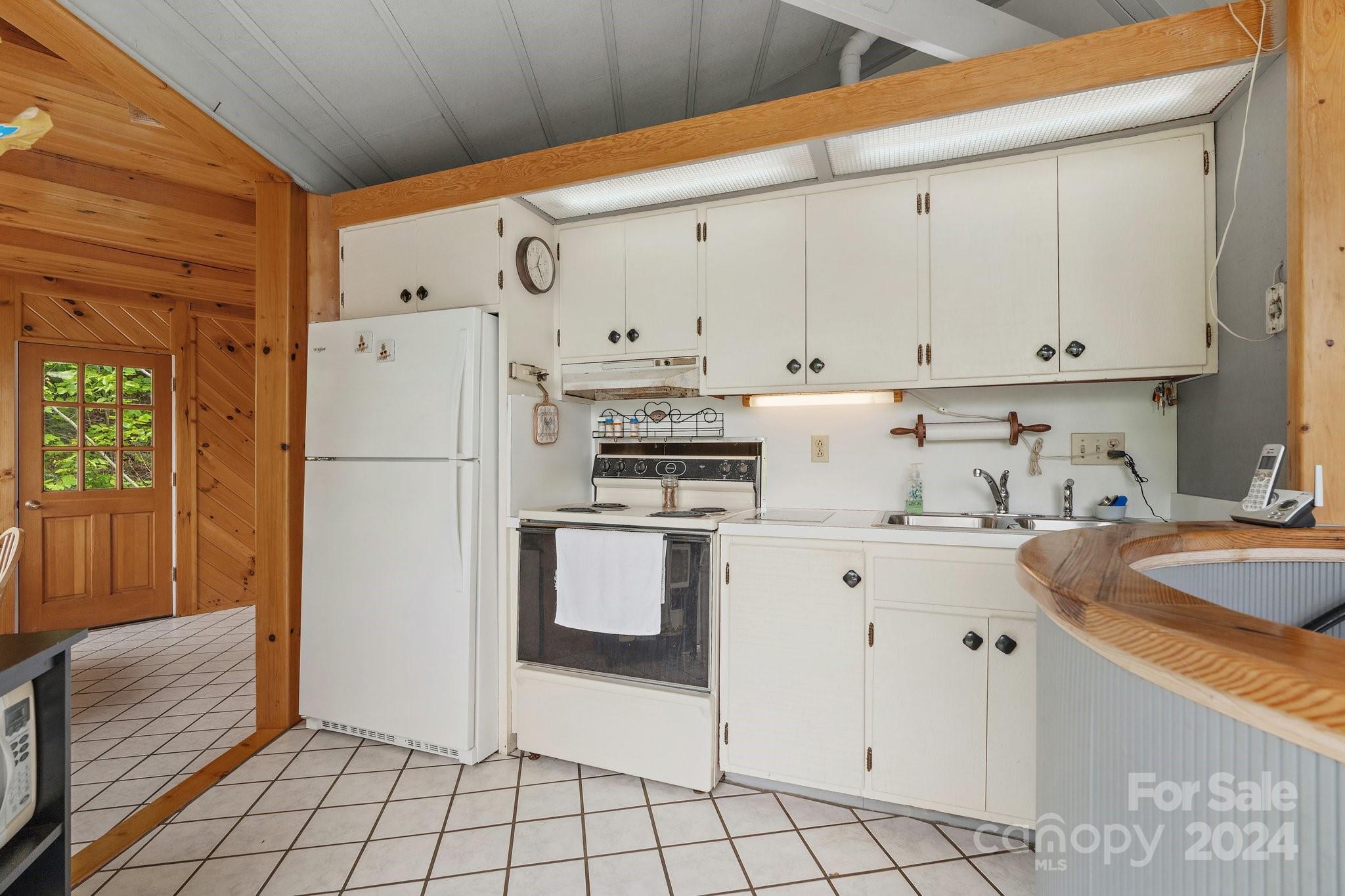 1085 Spillcorn Road Marshall, NC 28753 - Photo 10 of 48 Gallery Image 10