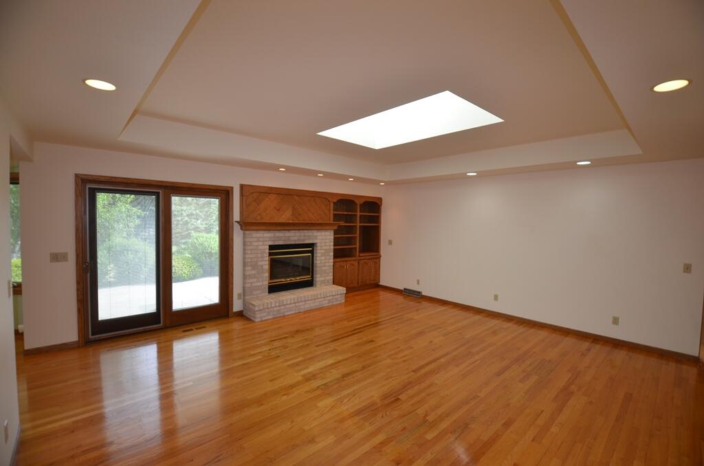 1670 Turtle Mound Lane Whitewater, WI 53190 - Photo 20 of 59 Living Room 2