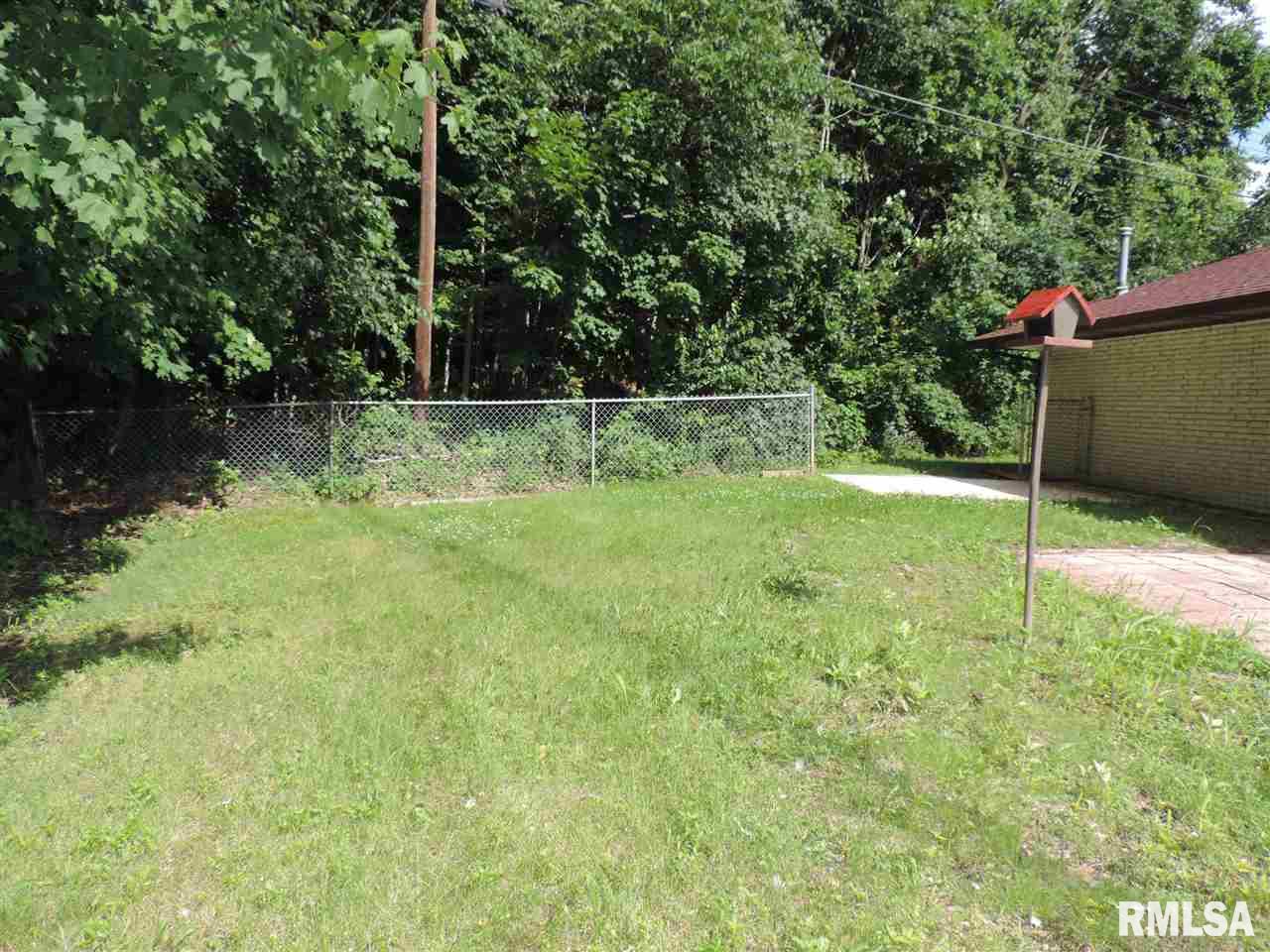 402 Dundee Road East Peoria, IL 61611 - Photo 18 of 20 Gallery Image 18