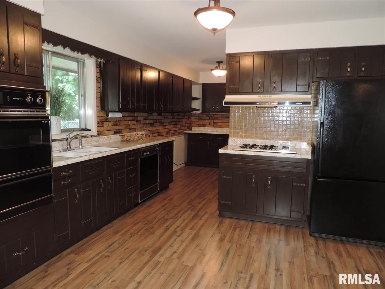 402 Dundee Road East Peoria, IL 61611 - Photo 7 of 20 Gallery Image 7