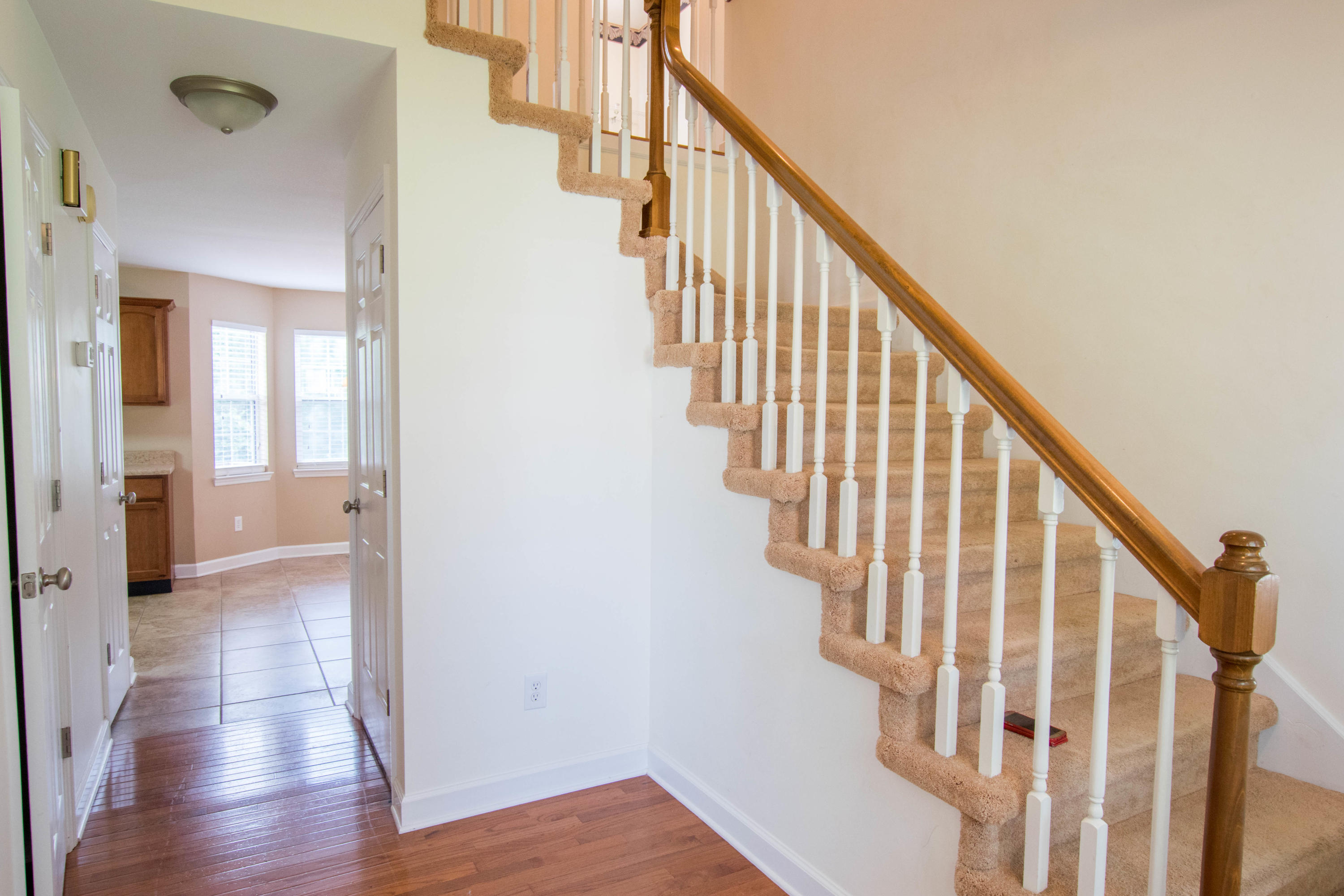6716 Cedar Ridge Stair
