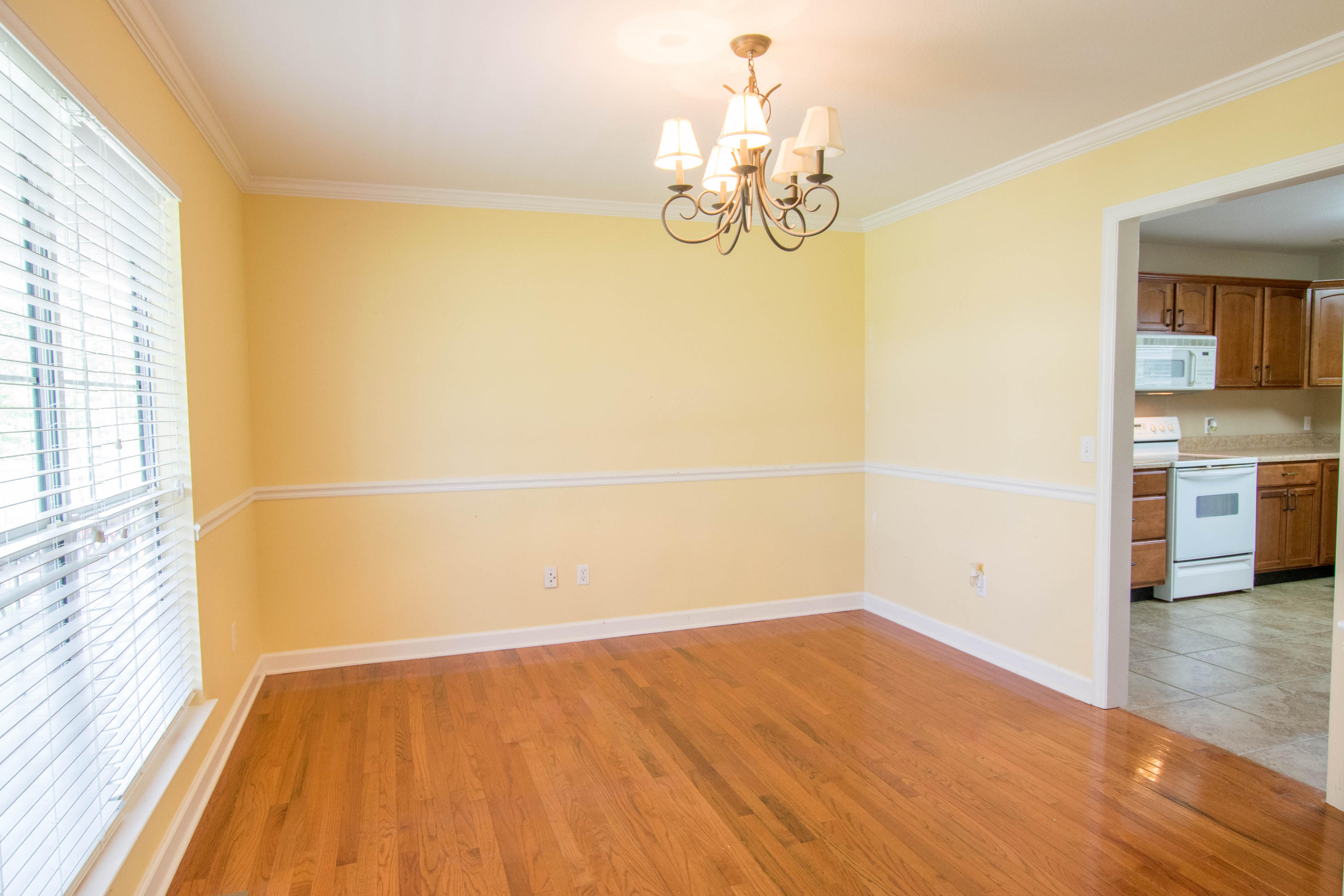 6716 Cedar Ridge Lane Harrison, TN 37341 - Photo 8 of 28 6716 Cedar Ridge Dining