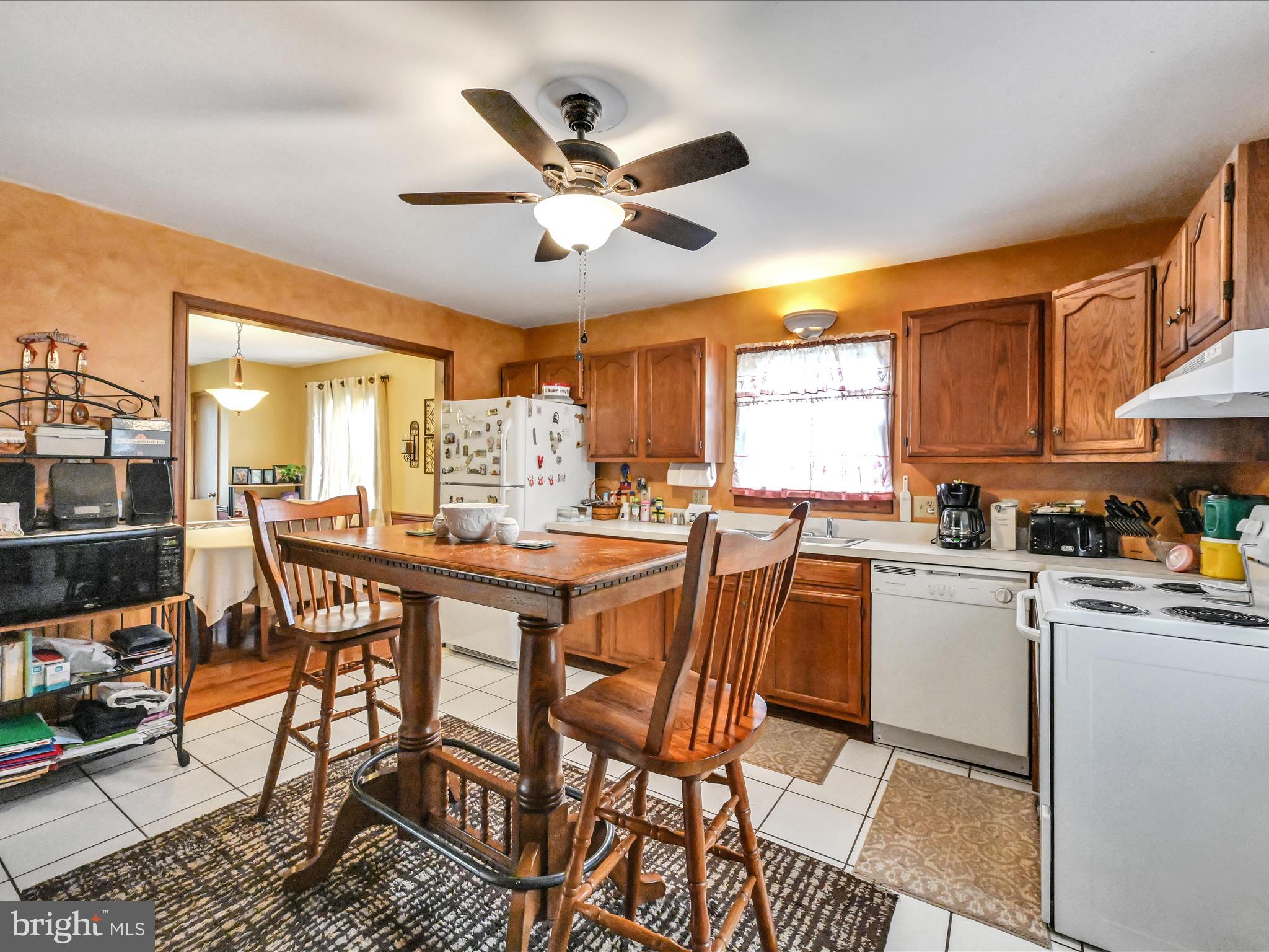 601 Worth Street Lebanon, PA 17042 - Photo 10 of 29 Eat-In-Kitchen