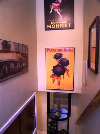 15 Bellevue Road Andover, MA 01810 - Photo 20 of 30 a painting on a wall next to a window