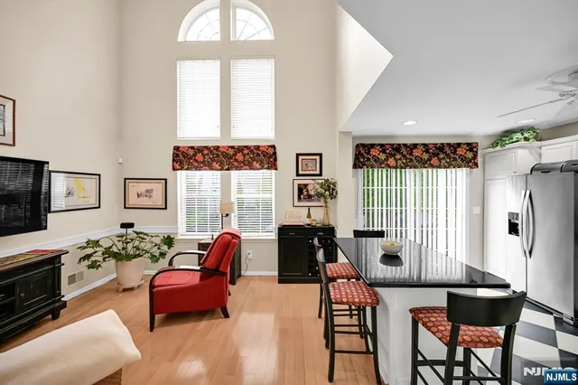 $825,000 | 474 Green Mountain Road, Mahwah, NJ 07430