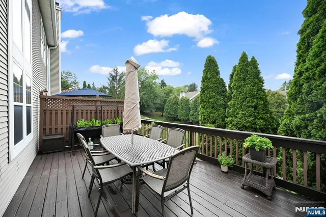 $825,000 | 474 Green Mountain Road, Mahwah, NJ 07430