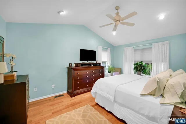 $825,000 | 474 Green Mountain Road, Mahwah, NJ 07430