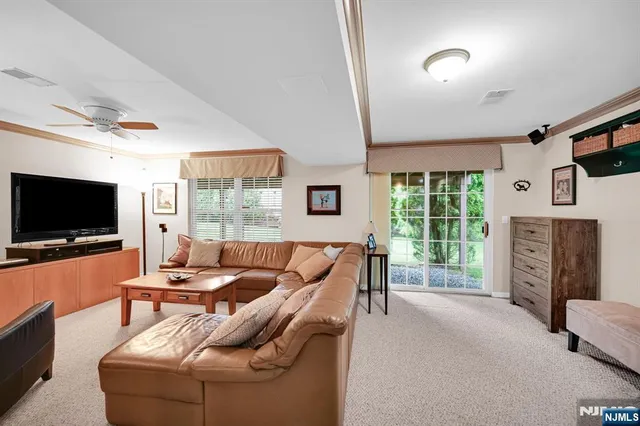 $825,000 | 474 Green Mountain Road, Mahwah, NJ 07430