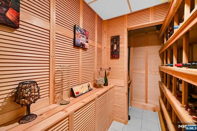 $825,000 | 474 Green Mountain Road, Mahwah, NJ 07430