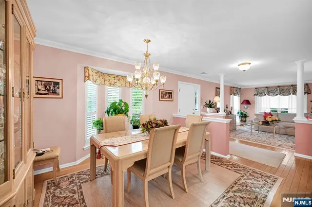 $825,000 | 474 Green Mountain Road, Mahwah, NJ 07430