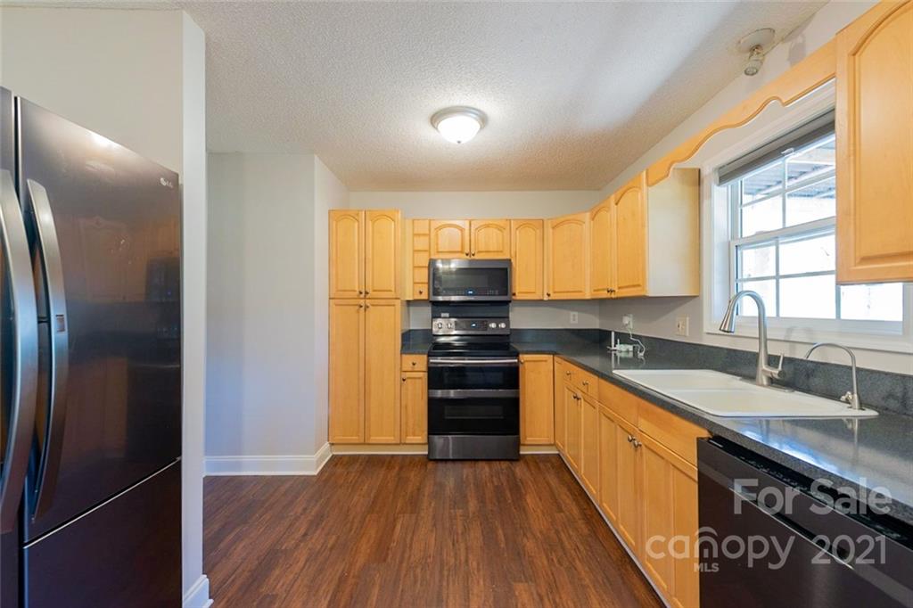 5701 Lewis Road Gastonia, NC 28052 - Photo 2 of 15 Gallery Image 2