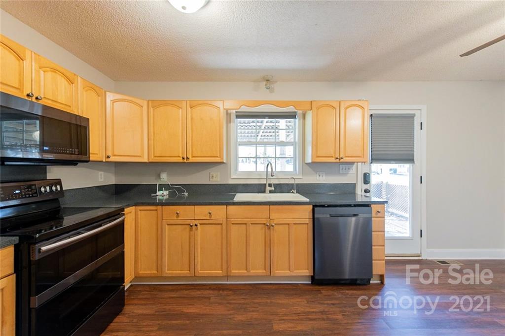 5701 Lewis Road Gastonia, NC 28052 - Photo 6 of 15 Gallery Image 6