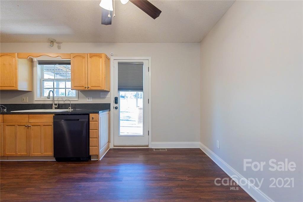 5701 Lewis Road Gastonia, NC 28052 - Photo 7 of 15 Gallery Image 7