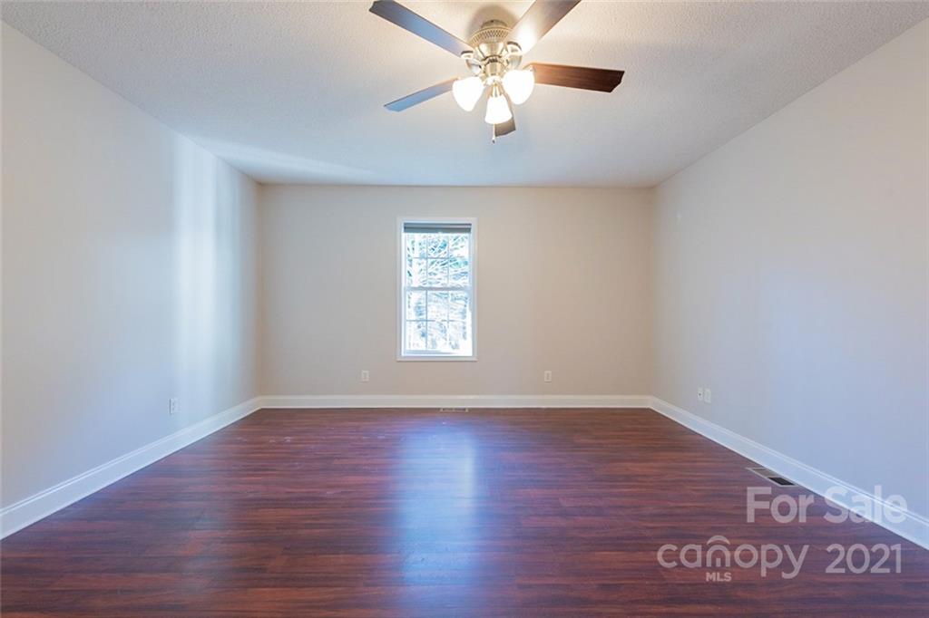 5701 Lewis Road Gastonia, NC 28052 - Photo 8 of 15 Gallery Image 8
