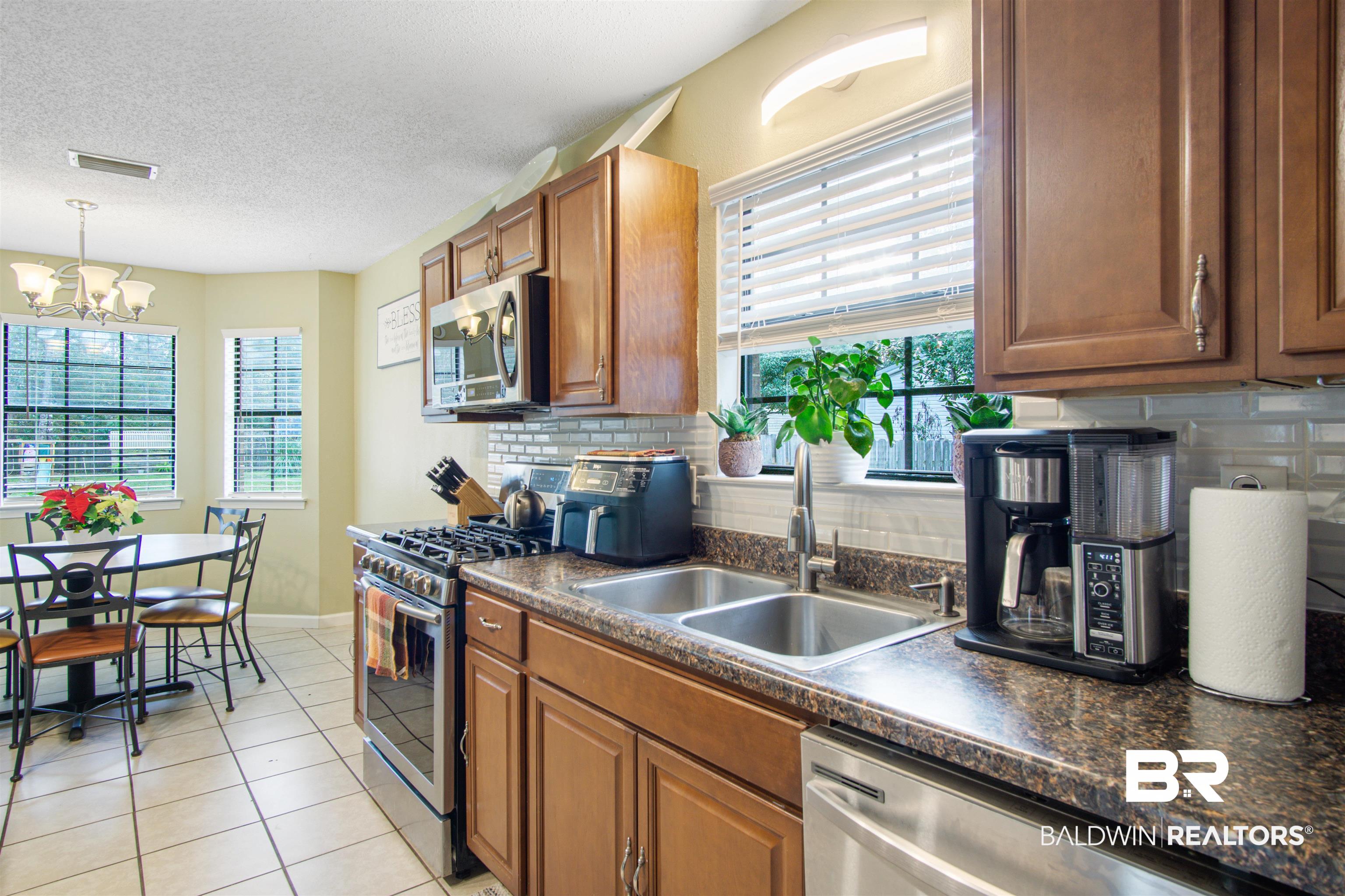 16110 Woodpecker Road Silverhill, AL 36576 - Photo 10 of 31