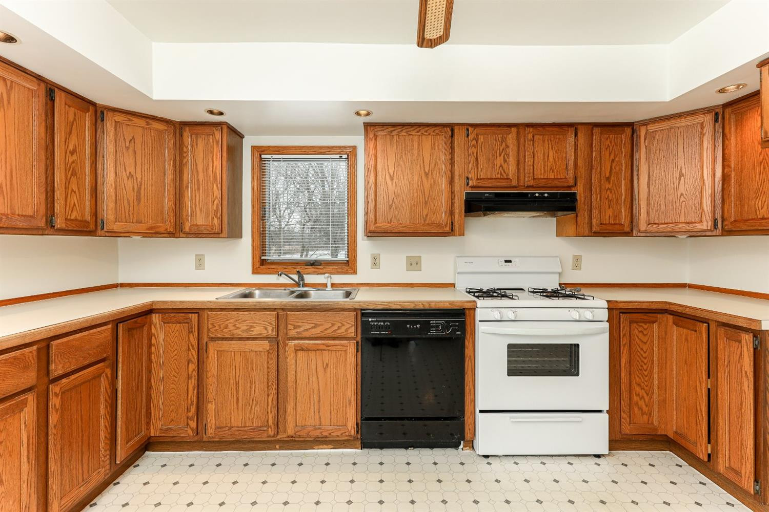 8200 Grossman Road Manchester, MI 48158 - Photo 7 of 26 Photo 7