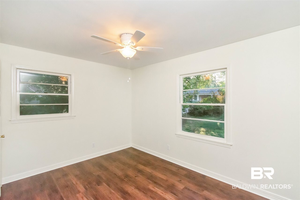 332 Sycamore Lane Mobile, AL 36608 - Photo 16 of 40