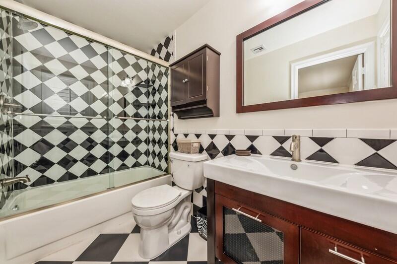 5871 Michaux Street Boca Raton, FL 33433 - Photo 14 of 28 10_5871Michaux_8_Bathroom_FlexMLS800x600