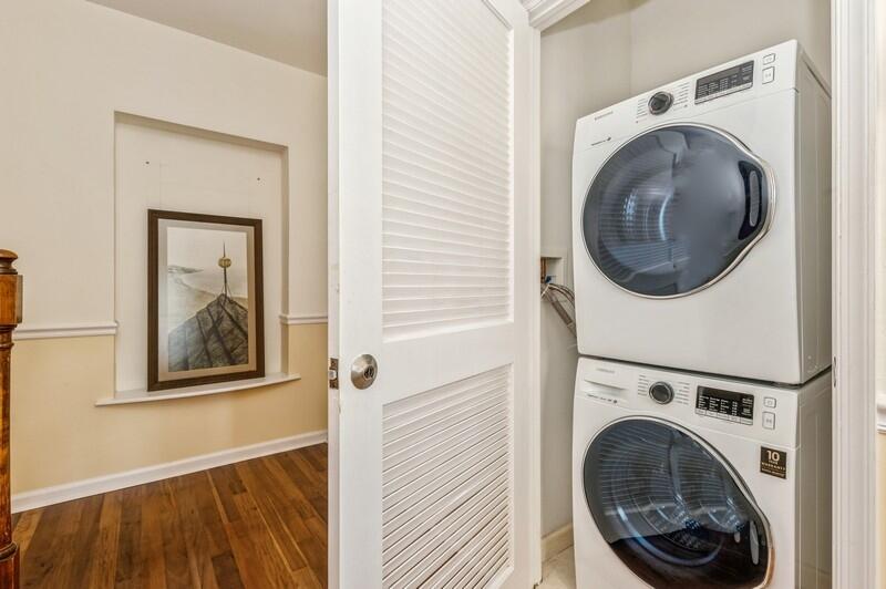 5871 Michaux Street Boca Raton, FL 33433 - Photo 19 of 28 13_5871Michaux_44_LaundryRoom_FlexMLS800