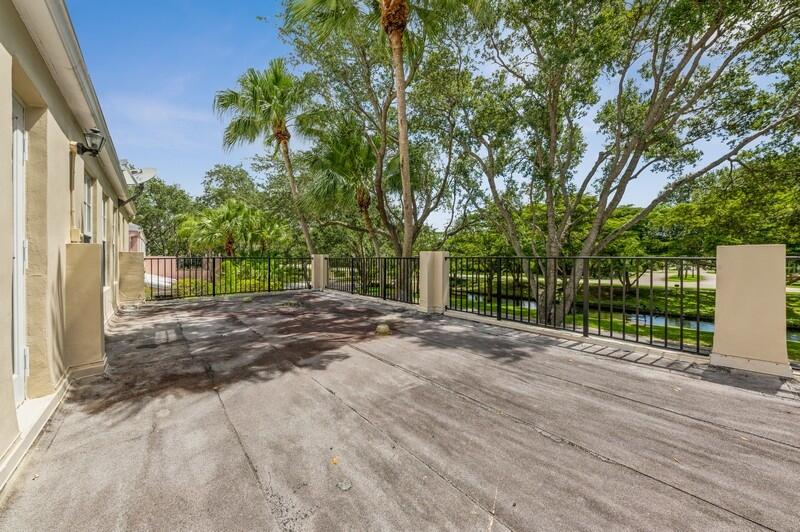 5871 Michaux Street Boca Raton, FL 33433 - Photo 24 of 28 18_5871Michaux_188_RoofDeck_FlexMLS800x6
